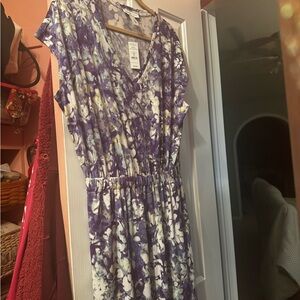 White House black market  Purple and White maxi Floral Dress